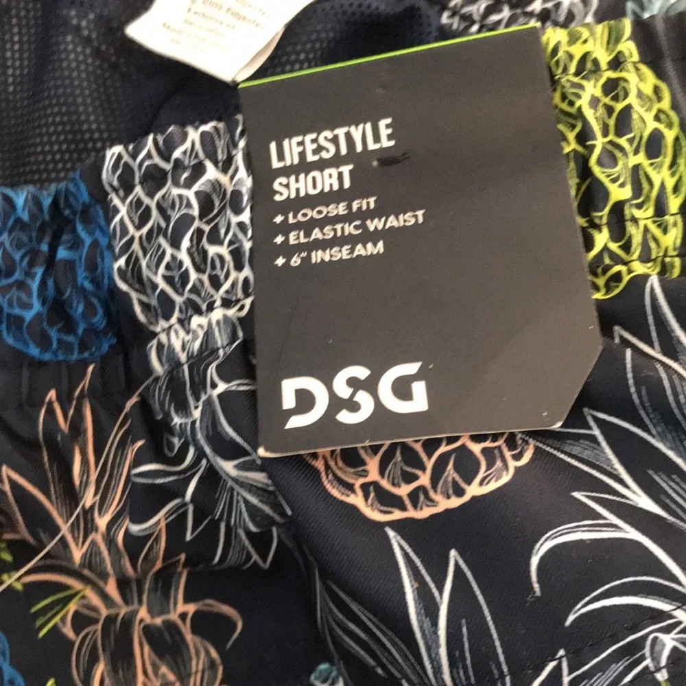 DSG men’s lifestyle short university navy pineapple NWT‎ size 2XL